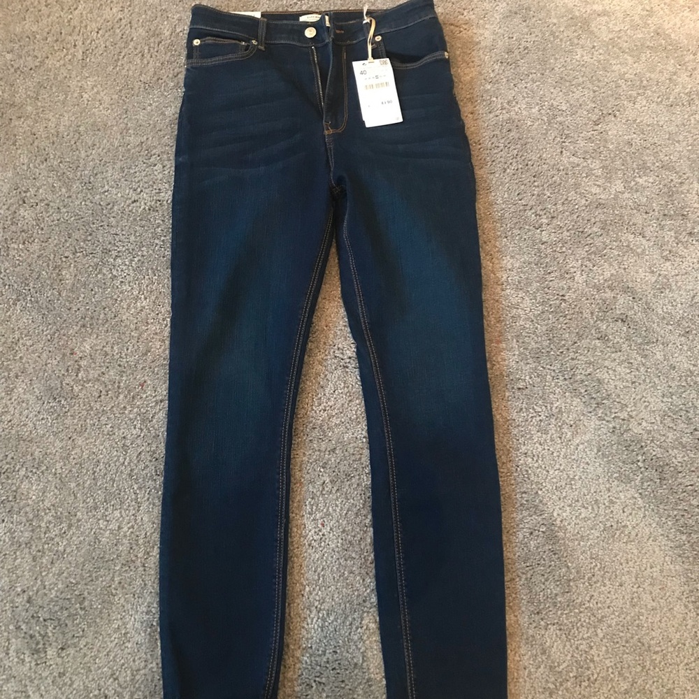 NWT women’s Zara high waisted jeans size 8/40